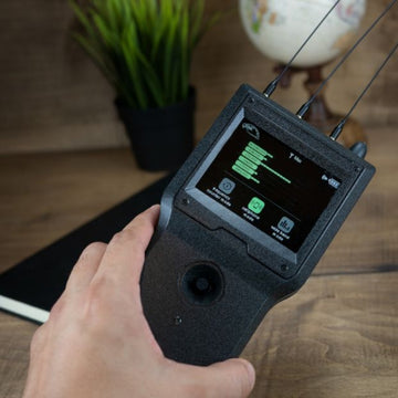 Hawksweep D8000 Plus RF Bug Detector 10,000 mHz TSCM Professional Sweeper for GSM Bug 4G Tracker WIFI Camera